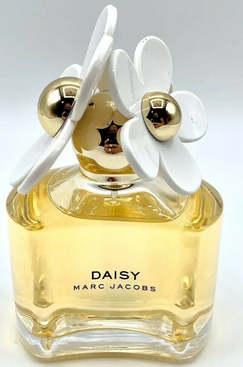 Marc Jacobs DAISY Women's Eau de Toilette 100ml fragrance scent