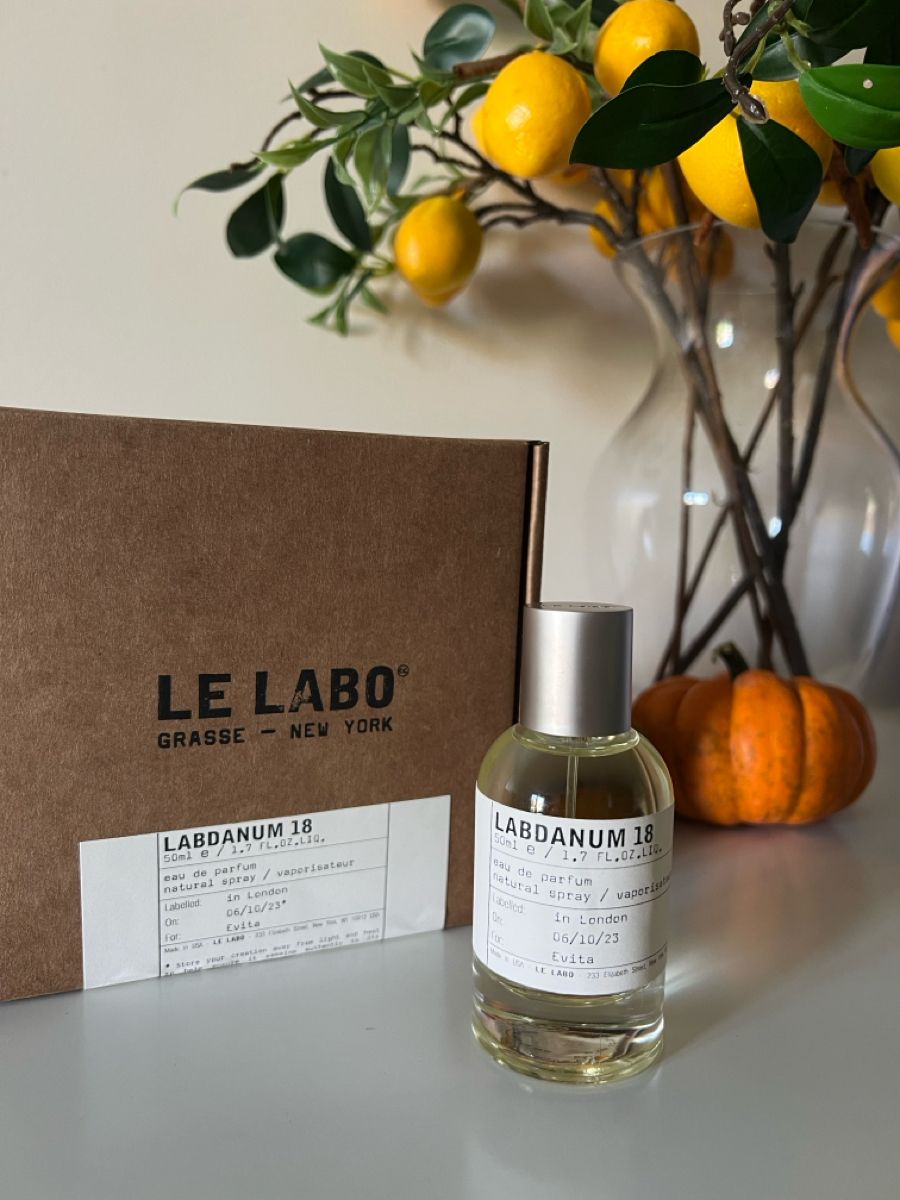 Back of Le Labo Labdanum 18 Eau de Parfum Spray, 100mL fragrance bottle