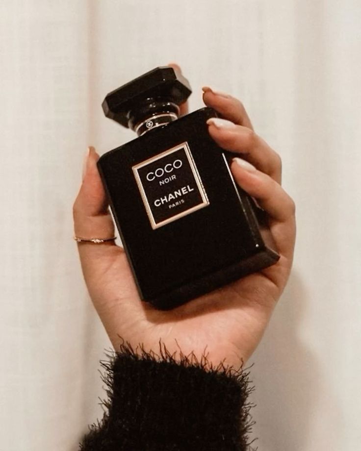 CHANEL Coco Noir Eau de Parfum 100ml fragrance packaging close-up